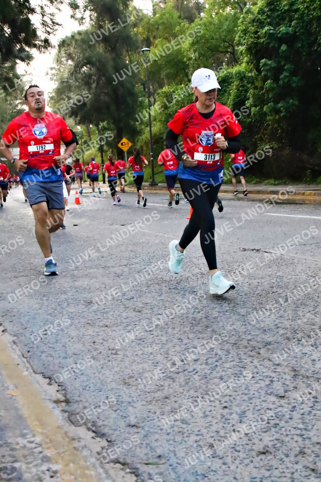 Foto de la CARRERA BIMBO GLOBAL RACE GUADALAJARA en Centro Comercial Andares, Blvd. Puerta de Hierro 4965, Zapopan a las 04:59 · dorsal 3113, 1792