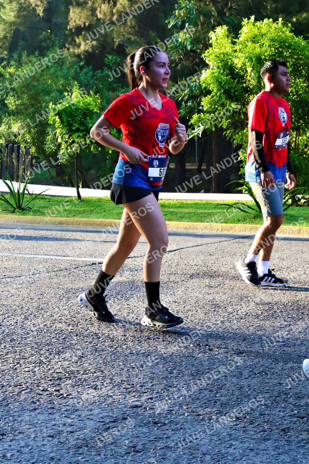Foto de la CARRERA BIMBO GLOBAL RACE GUADALAJARA en Centro Comercial Andares, Blvd. Puerta de Hierro 4965, Zapopan a las 07:30 · dorsal 50