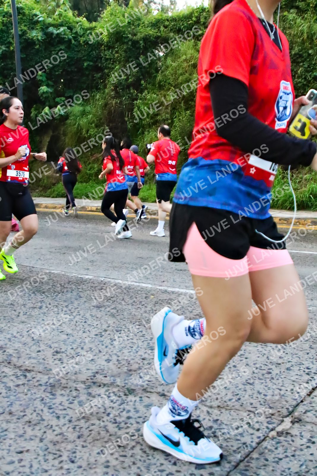 Foto de la CARRERA BIMBO GLOBAL RACE GUADALAJARA en Centro Comercial Andares, Blvd. Puerta de Hierro 4965, Zapopan a las 06:55 · dorsal 3575