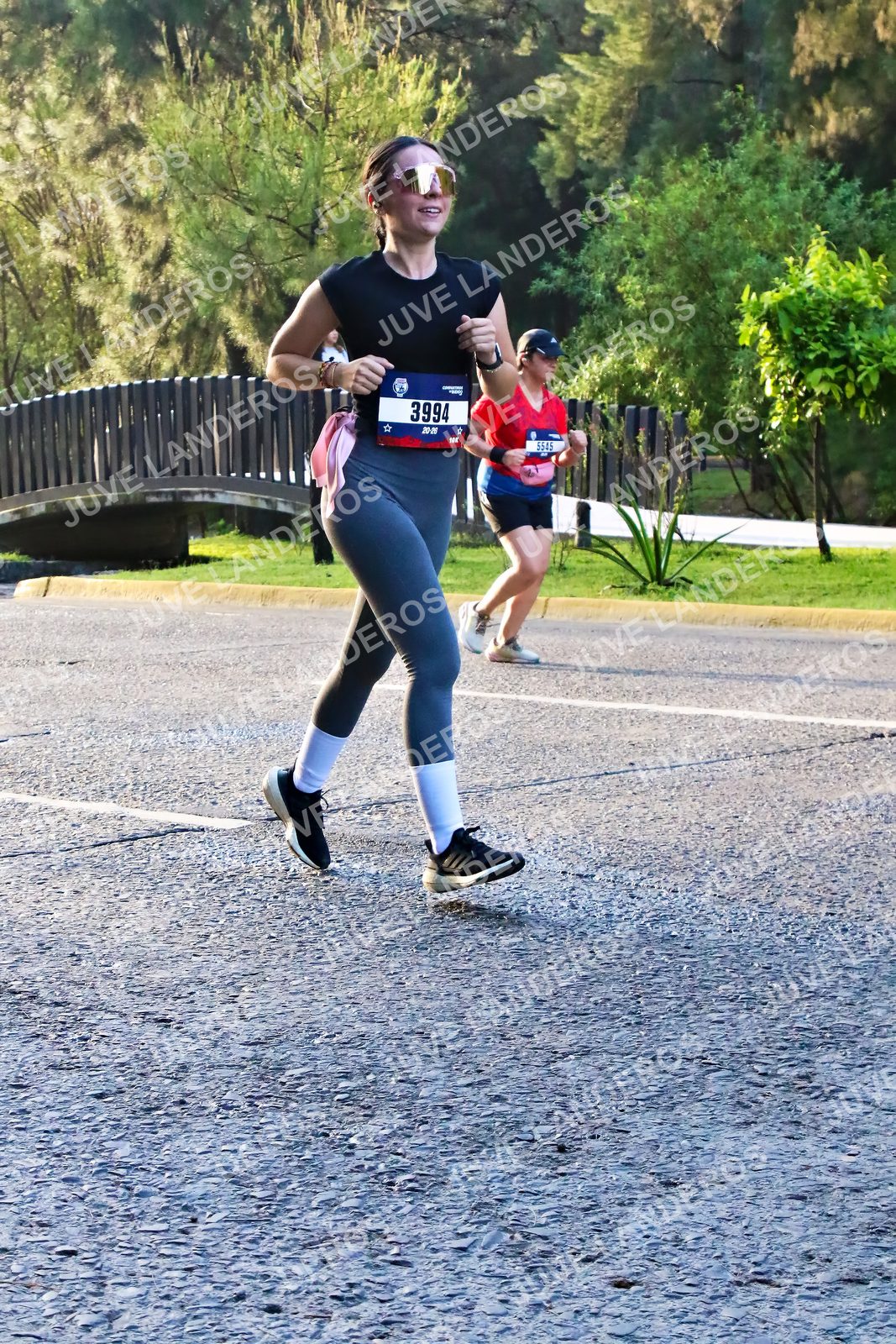 Foto de la CARRERA BIMBO GLOBAL RACE GUADALAJARA en Centro Comercial Andares, Blvd. Puerta de Hierro 4965, Zapopan a las 07:33 · dorsal 3994, 5545
