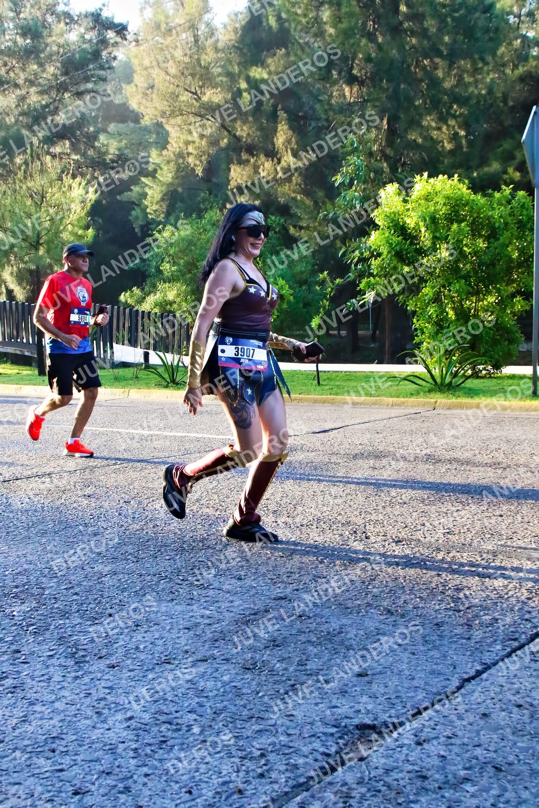 Foto de la CARRERA BIMBO GLOBAL RACE GUADALAJARA en Centro Comercial Andares, Blvd. Puerta de Hierro 4965, Zapopan a las 07:24 · dorsal 3907, 5694