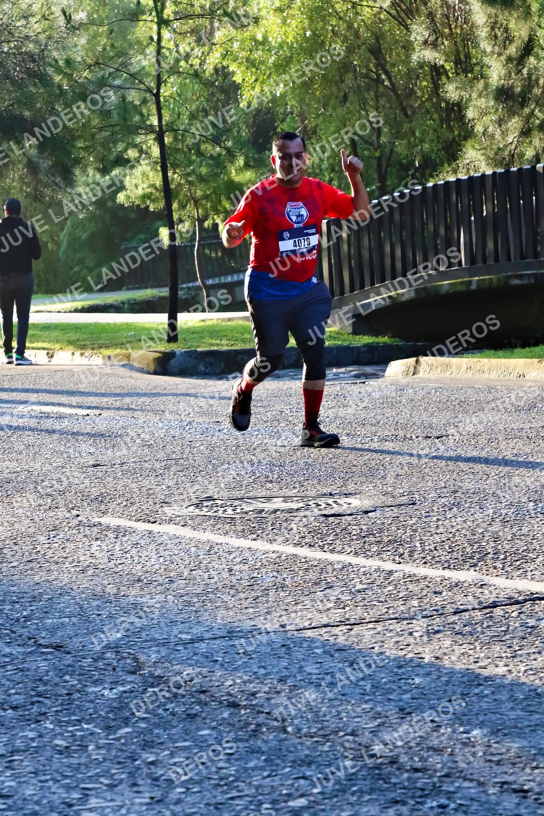 Foto de la CARRERA BIMBO GLOBAL RACE GUADALAJARA en Centro Comercial Andares, Blvd. Puerta de Hierro 4965, Zapopan a las 07:32 · dorsal 4079