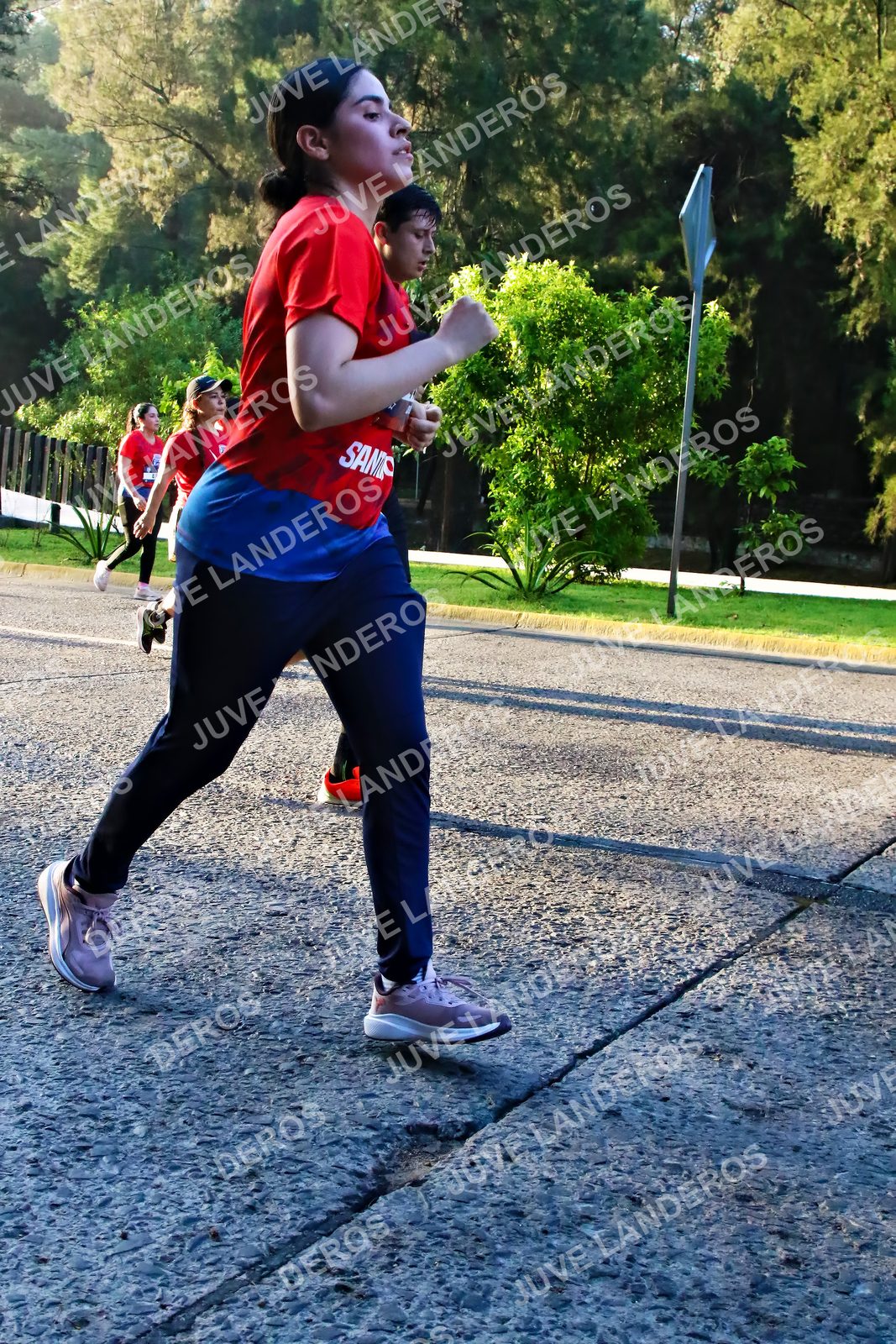 Foto de la CARRERA BIMBO GLOBAL RACE GUADALAJARA en Centro Comercial Andares, Blvd. Puerta de Hierro 4965, Zapopan a las 07:27