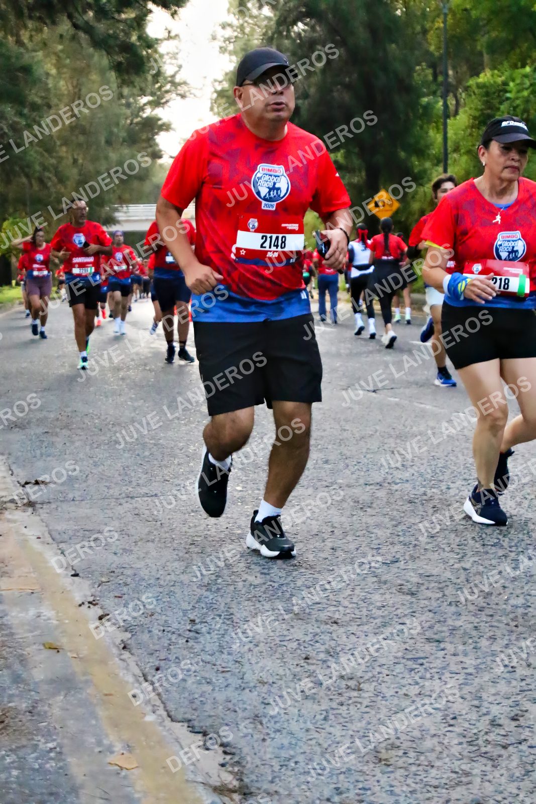 Foto de la CARRERA BIMBO GLOBAL RACE GUADALAJARA en Centro Comercial Andares, Blvd. Puerta de Hierro 4965, Zapopan a las 05:00 · dorsal 2148, 218
