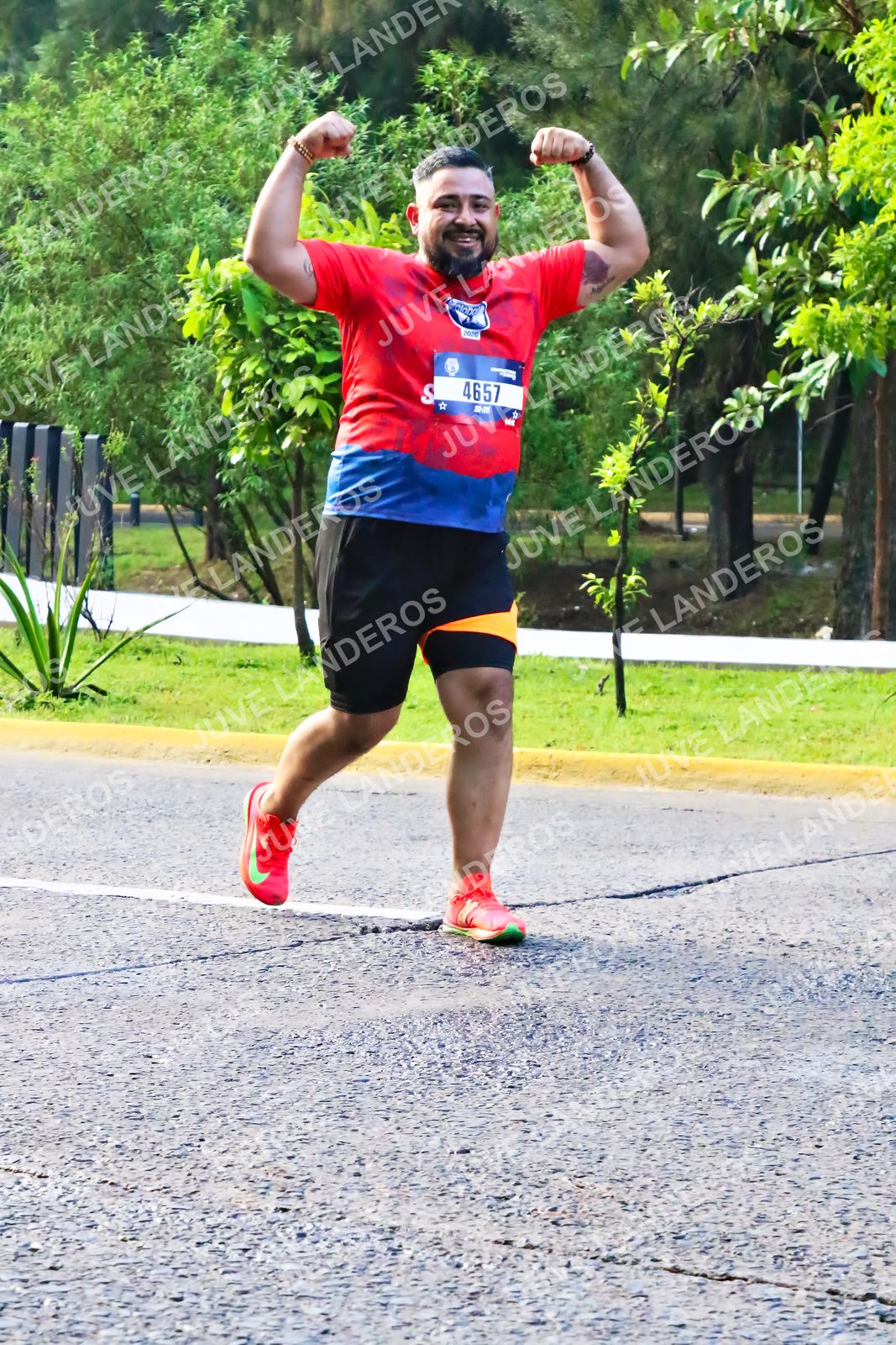 Foto de la CARRERA BIMBO GLOBAL RACE GUADALAJARA en Centro Comercial Andares, Blvd. Puerta de Hierro 4965, Zapopan a las 07:43 · dorsal 4657, 2020