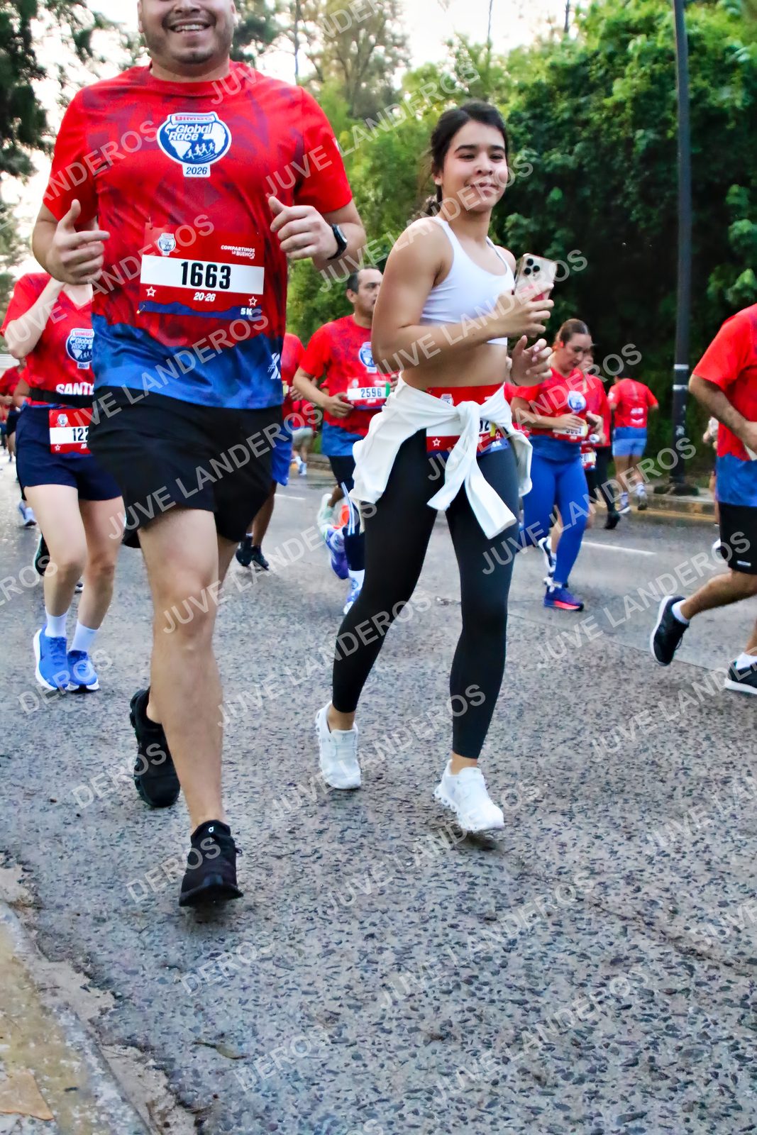 Foto de la CARRERA BIMBO GLOBAL RACE GUADALAJARA en Centro Comercial Andares, Blvd. Puerta de Hierro 4965, Zapopan a las 07:00 · dorsal 1663, 2596, 12