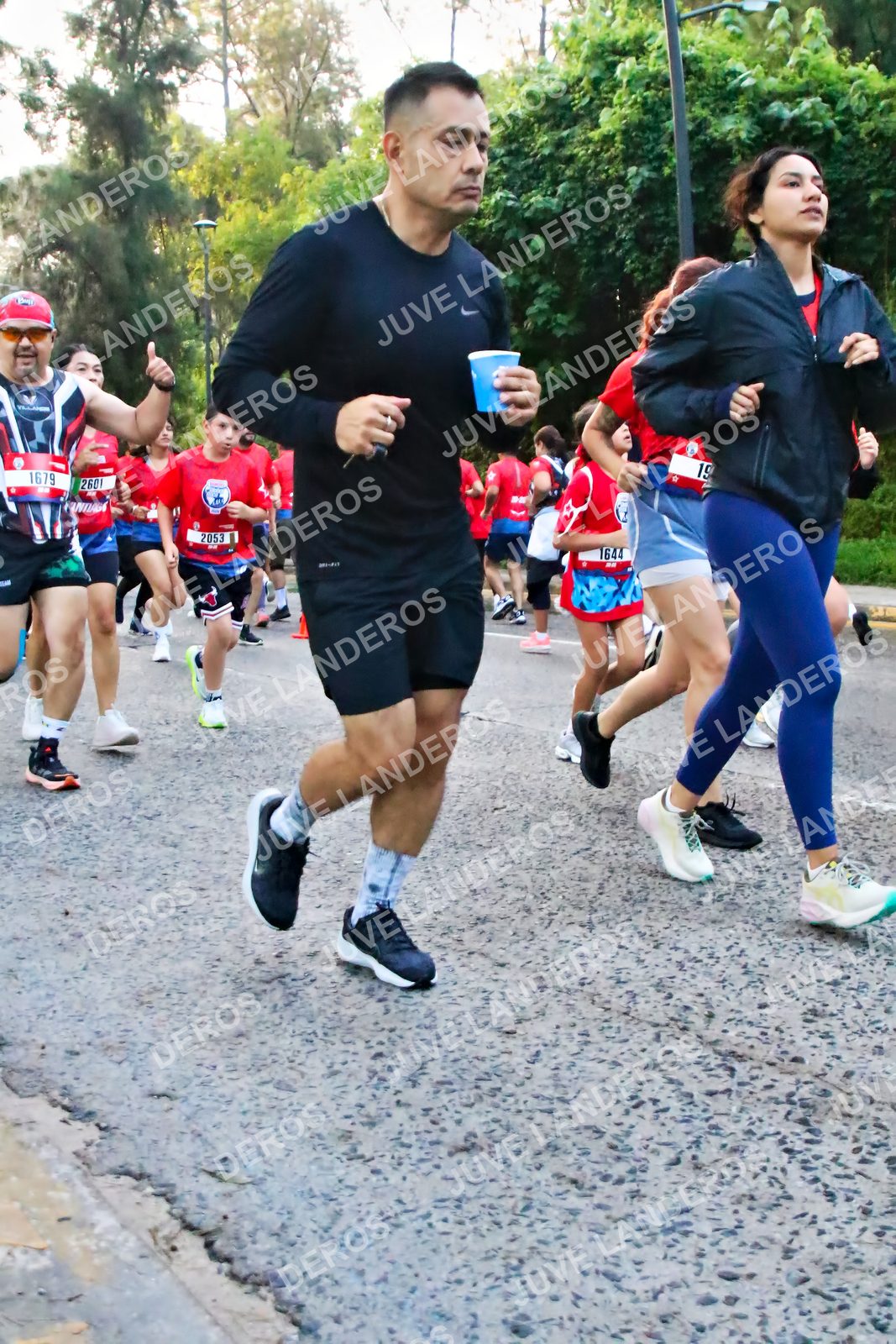 Foto de la CARRERA BIMBO GLOBAL RACE GUADALAJARA en Centro Comercial Andares, Blvd. Puerta de Hierro 4965, Zapopan a las 06:59 · dorsal 2053, 1679, 1644, 19