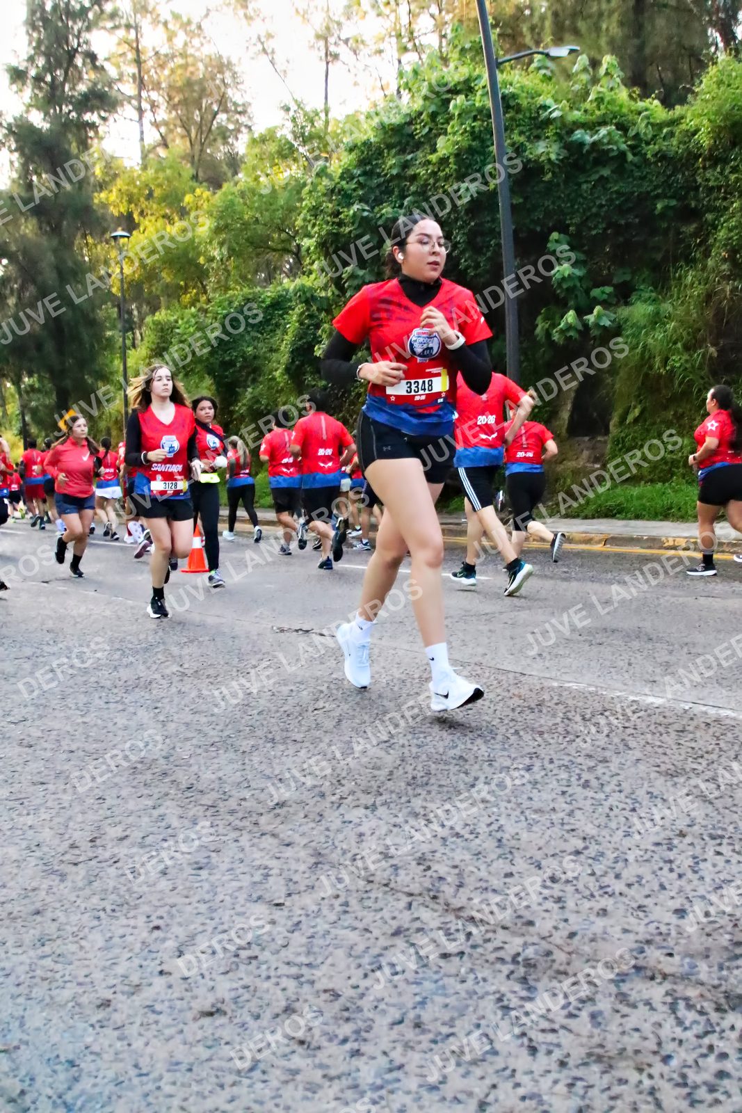 Foto de la CARRERA BIMBO GLOBAL RACE GUADALAJARA en Centro Comercial Andares, Blvd. Puerta de Hierro 4965, Zapopan a las 06:57 · dorsal 3348, 3128