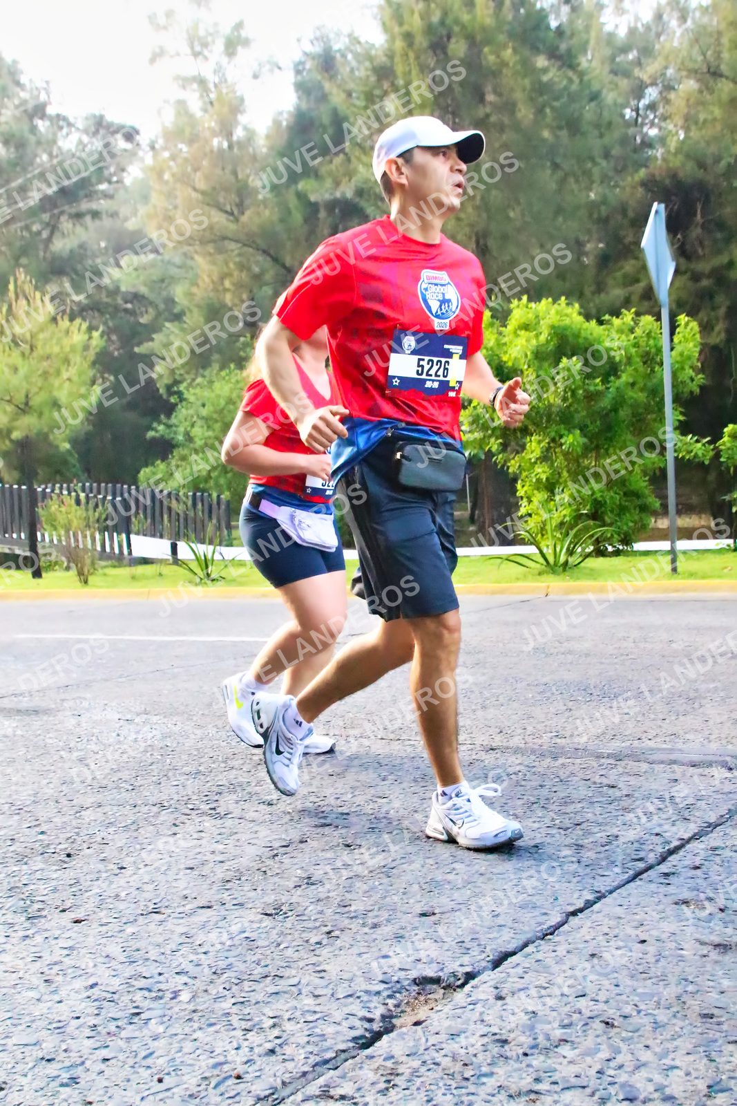 Foto de la CARRERA BIMBO GLOBAL RACE GUADALAJARA en Centro Comercial Andares, Blvd. Puerta de Hierro 4965, Zapopan a las 07:40 · dorsal 5226, 2021