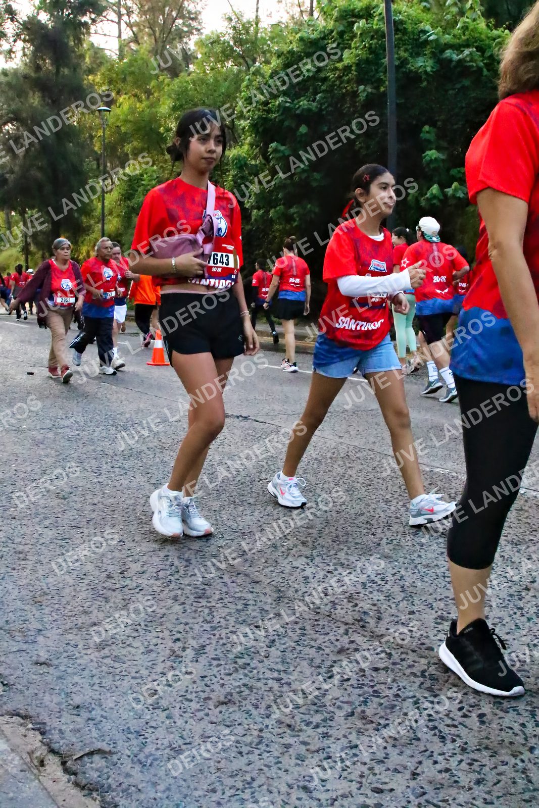 Foto de la CARRERA BIMBO GLOBAL RACE GUADALAJARA en Centro Comercial Andares, Blvd. Puerta de Hierro 4965, Zapopan a las 07:05 · dorsal 643