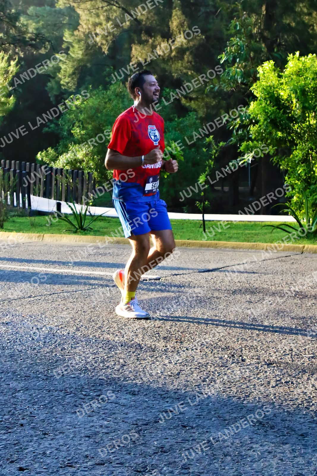 Foto de la CARRERA BIMBO GLOBAL RACE GUADALAJARA en Centro Comercial Andares, Blvd. Puerta de Hierro 4965, Zapopan a las 07:26 · dorsal 543