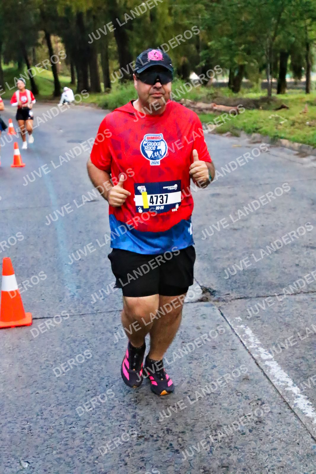 Foto de la CARRERA BIMBO GLOBAL RACE GUADALAJARA en Centro Comercial Andares, Blvd. Puerta de Hierro 4965, Zapopan a las 04:50 · dorsal 4737