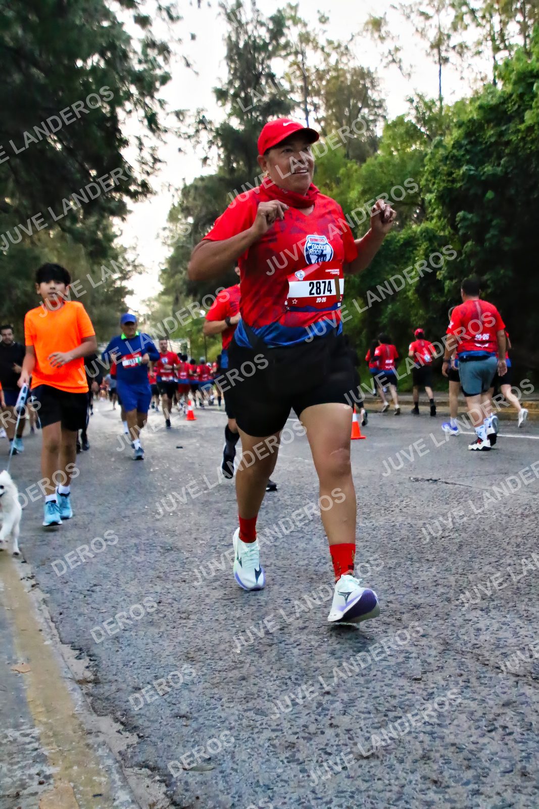 Foto de la CARRERA BIMBO GLOBAL RACE GUADALAJARA en Centro Comercial Andares, Blvd. Puerta de Hierro 4965, Zapopan a las 05:00 · dorsal 2874