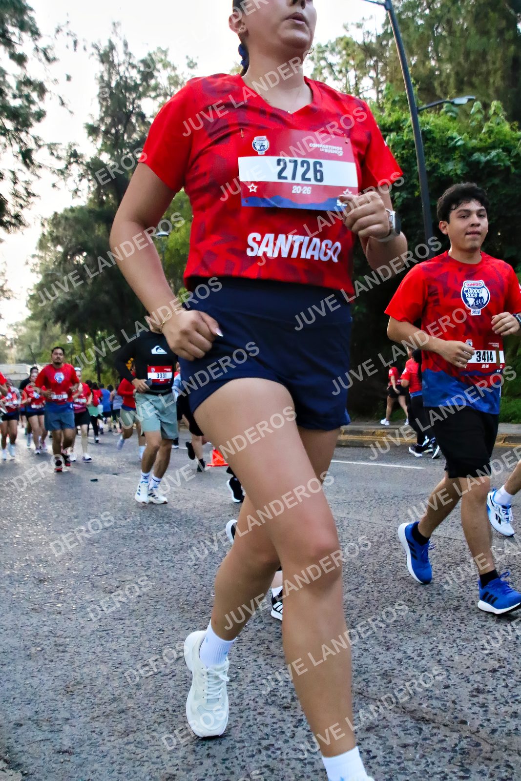 Foto de la CARRERA BIMBO GLOBAL RACE GUADALAJARA en Centro Comercial Andares, Blvd. Puerta de Hierro 4965, Zapopan a las 07:02 · dorsal 2726, 3414, 2025