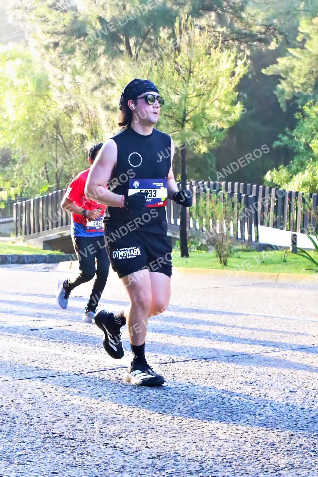 Foto de la CARRERA BIMBO GLOBAL RACE GUADALAJARA en Centro Comercial Andares, Blvd. Puerta de Hierro 4965, Zapopan a las 07:31 · dorsal 4493