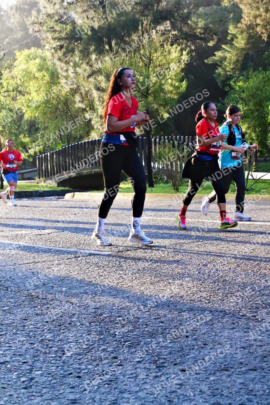 Foto de la CARRERA BIMBO GLOBAL RACE GUADALAJARA en Centro Comercial Andares, Blvd. Puerta de Hierro 4965, Zapopan a las 07:31 · dorsal 5713
