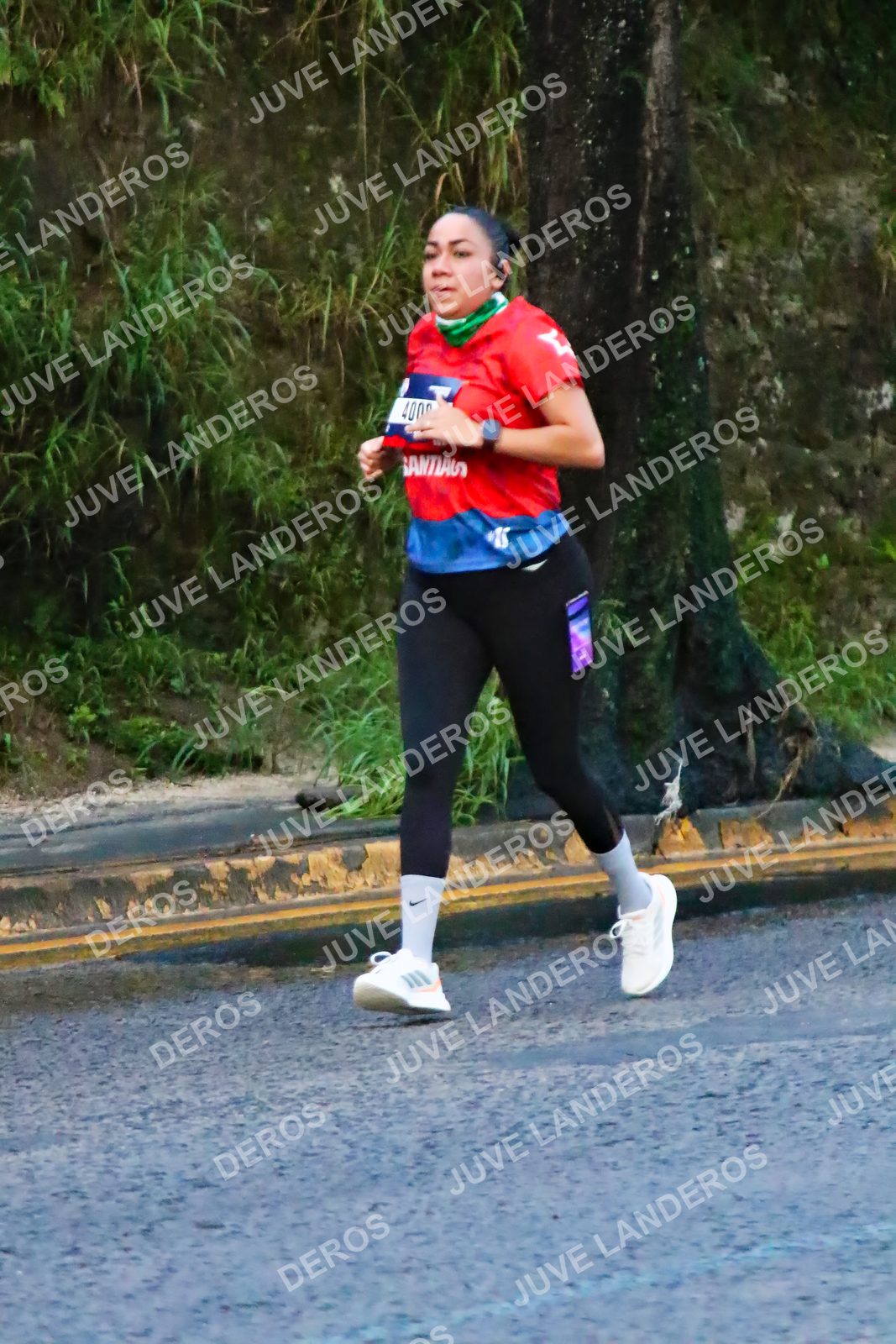 Foto de la CARRERA BIMBO GLOBAL RACE GUADALAJARA en Centro Comercial Andares, Blvd. Puerta de Hierro 4965, Zapopan a las 04:54