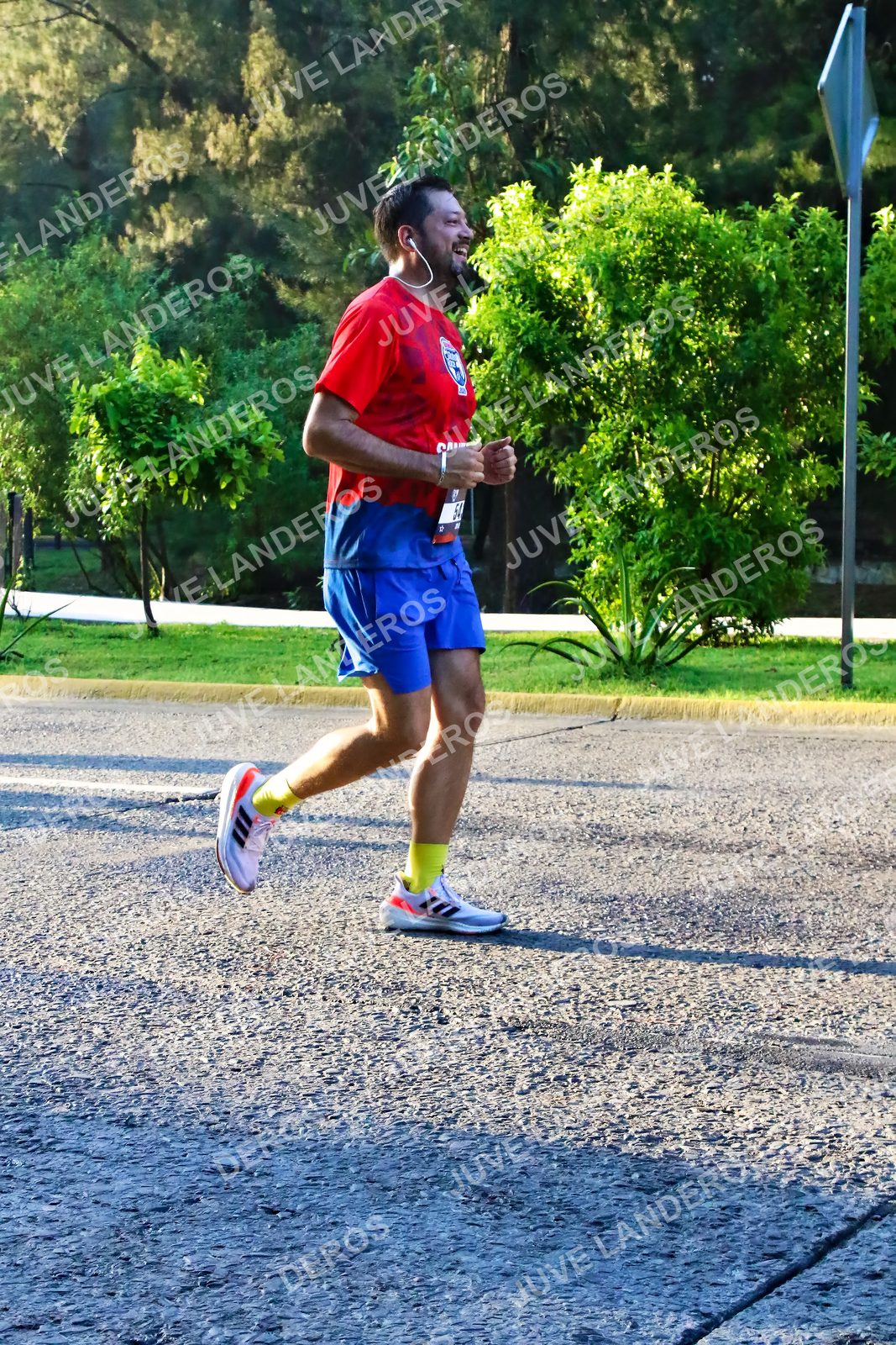 Foto de la CARRERA BIMBO GLOBAL RACE GUADALAJARA en Centro Comercial Andares, Blvd. Puerta de Hierro 4965, Zapopan a las 07:26