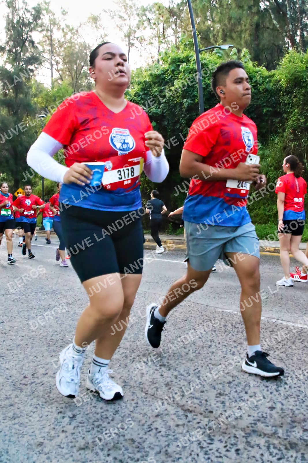 Foto de la CARRERA BIMBO GLOBAL RACE GUADALAJARA en Centro Comercial Andares, Blvd. Puerta de Hierro 4965, Zapopan a las 07:02 · dorsal 3178