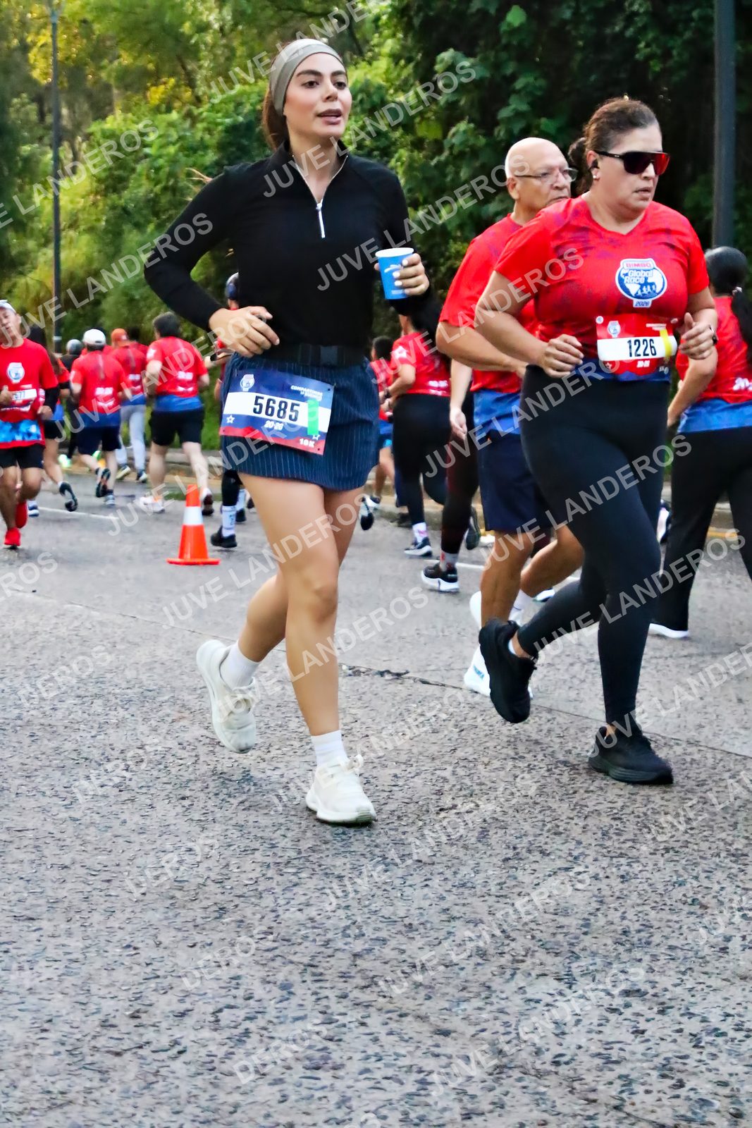 Foto de la CARRERA BIMBO GLOBAL RACE GUADALAJARA en Centro Comercial Andares, Blvd. Puerta de Hierro 4965, Zapopan a las 06:59 · dorsal 1226, 5685, 20