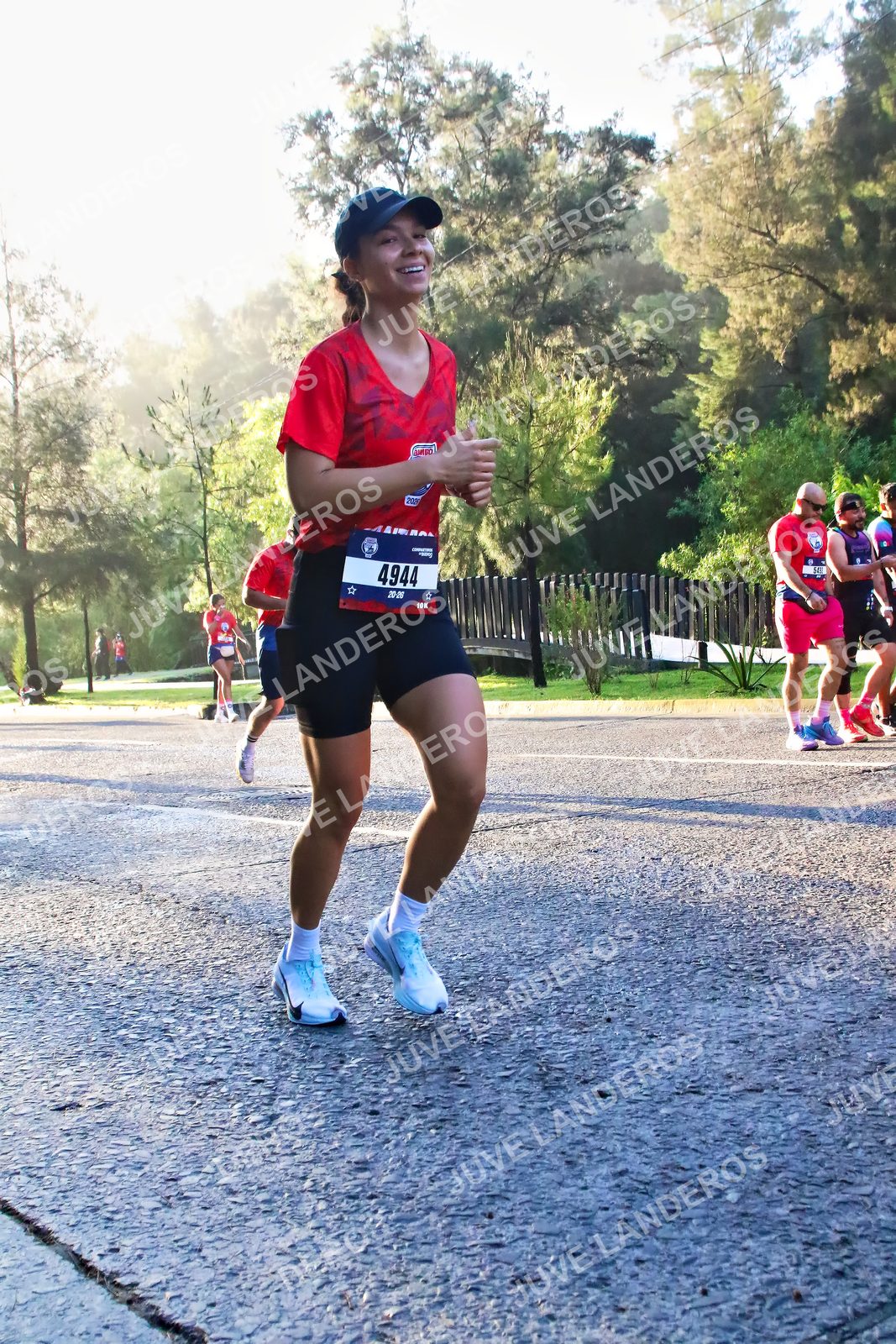 Foto de la CARRERA BIMBO GLOBAL RACE GUADALAJARA en Centro Comercial Andares, Blvd. Puerta de Hierro 4965, Zapopan a las 07:25 · dorsal 4944