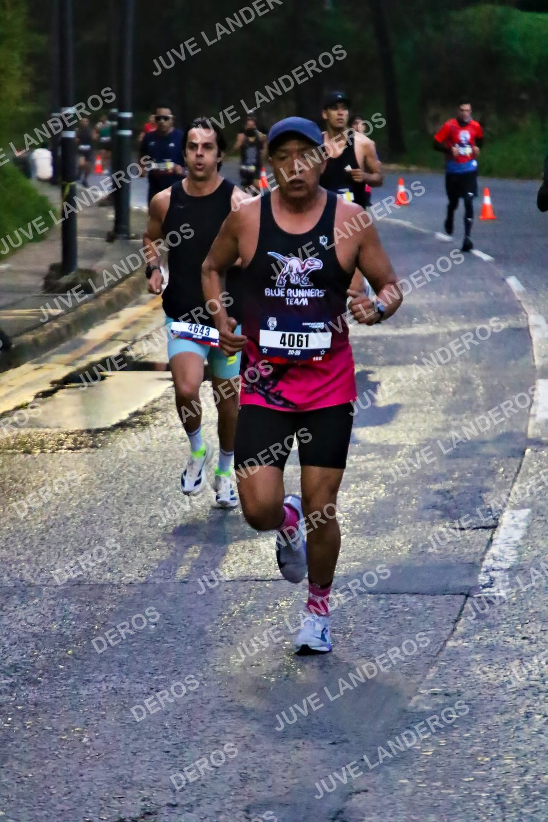 Foto de la CARRERA BIMBO GLOBAL RACE GUADALAJARA en Centro Comercial Andares, Blvd. Puerta de Hierro 4965, Zapopan a las 06:36 · dorsal 4061, 4643