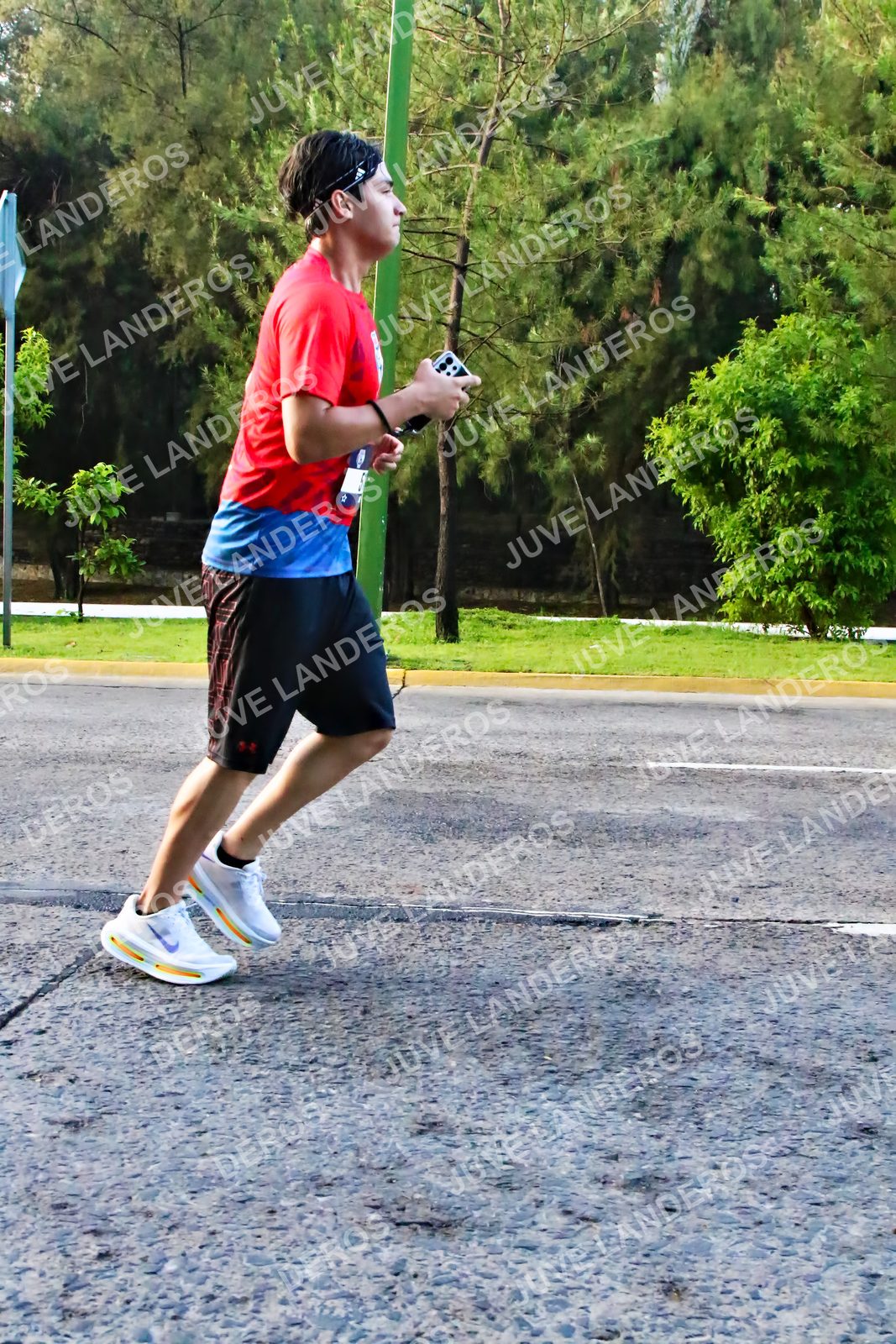 Foto de la CARRERA BIMBO GLOBAL RACE GUADALAJARA en Centro Comercial Andares, Blvd. Puerta de Hierro 4965, Zapopan a las 07:35