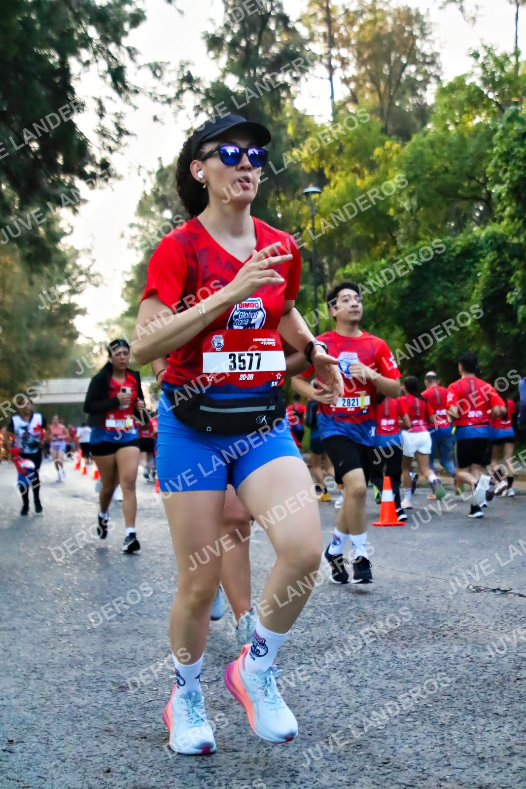 Foto de la CARRERA BIMBO GLOBAL RACE GUADALAJARA en Centro Comercial Andares, Blvd. Puerta de Hierro 4965, Zapopan a las 06:57 · dorsal 3577, 2821