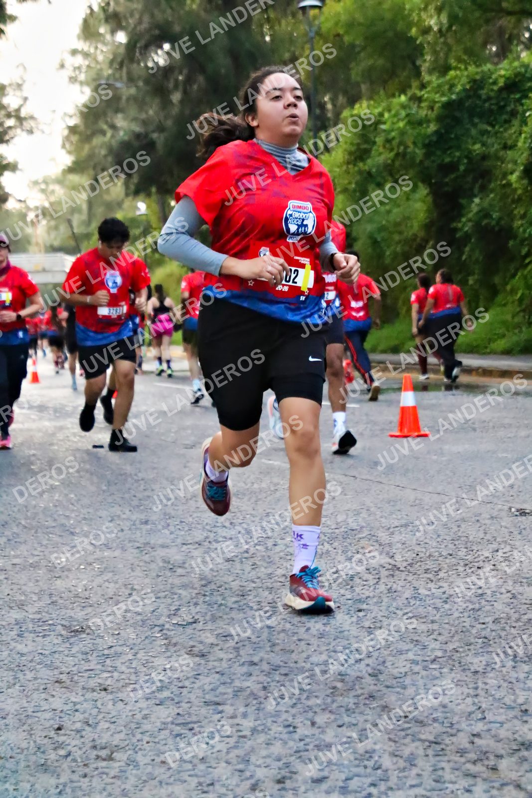 Foto de la CARRERA BIMBO GLOBAL RACE GUADALAJARA en Centro Comercial Andares, Blvd. Puerta de Hierro 4965, Zapopan a las 04:59