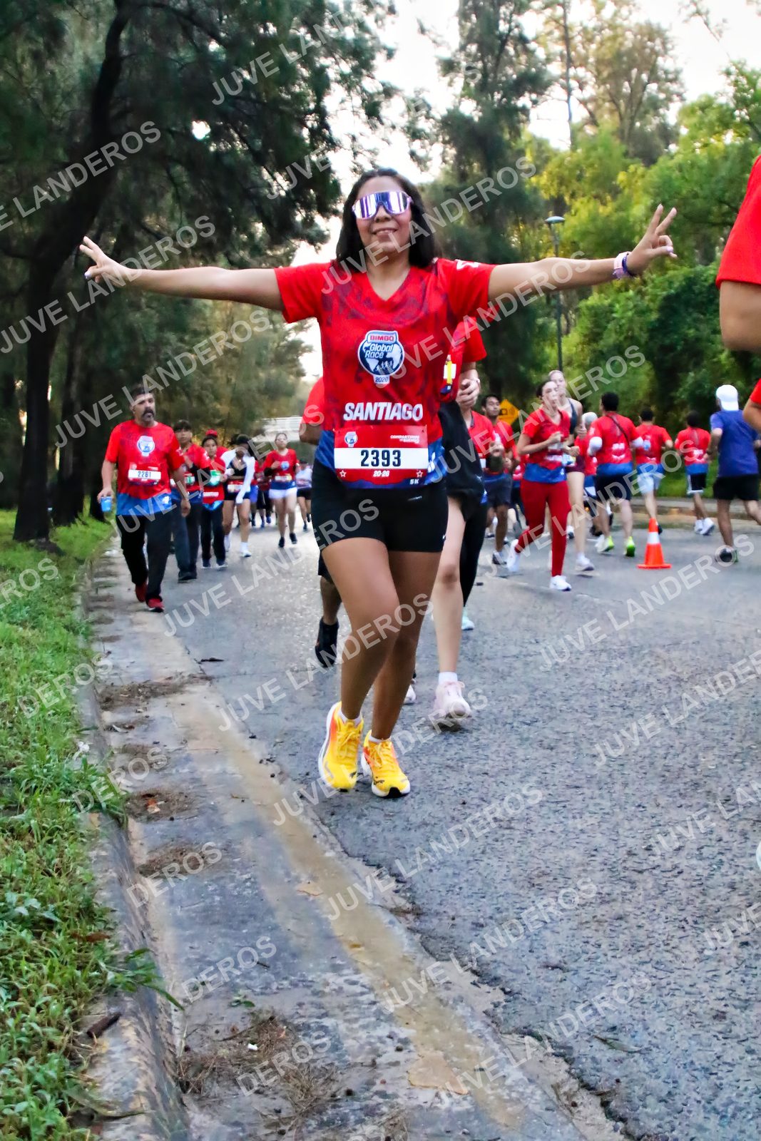 Foto de la CARRERA BIMBO GLOBAL RACE GUADALAJARA en Centro Comercial Andares, Blvd. Puerta de Hierro 4965, Zapopan a las 06:59 · dorsal 2393