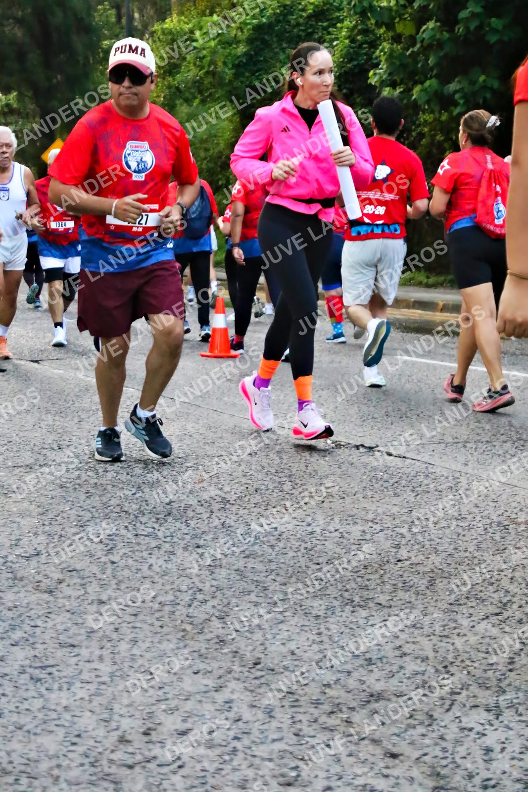 Foto de la CARRERA BIMBO GLOBAL RACE GUADALAJARA en Centro Comercial Andares, Blvd. Puerta de Hierro 4965, Zapopan a las 07:01 · dorsal 27, 1364