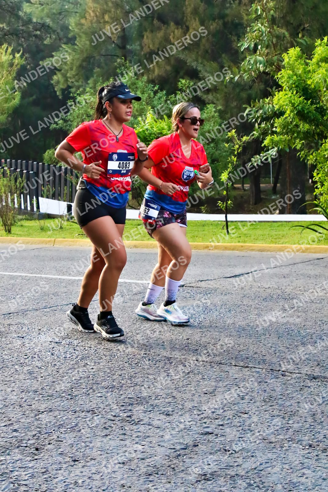 Foto de la CARRERA BIMBO GLOBAL RACE GUADALAJARA en Centro Comercial Andares, Blvd. Puerta de Hierro 4965, Zapopan a las 07:41 · dorsal 4083, 62