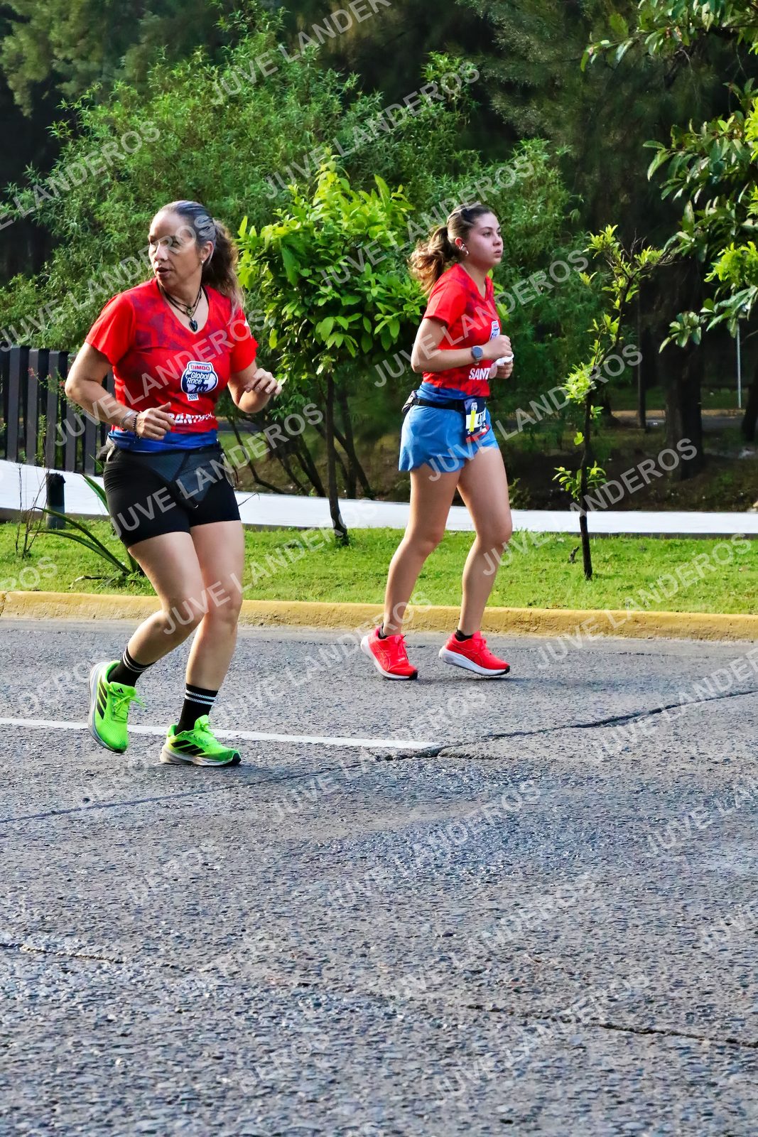 Foto de la CARRERA BIMBO GLOBAL RACE GUADALAJARA en Centro Comercial Andares, Blvd. Puerta de Hierro 4965, Zapopan a las 07:41