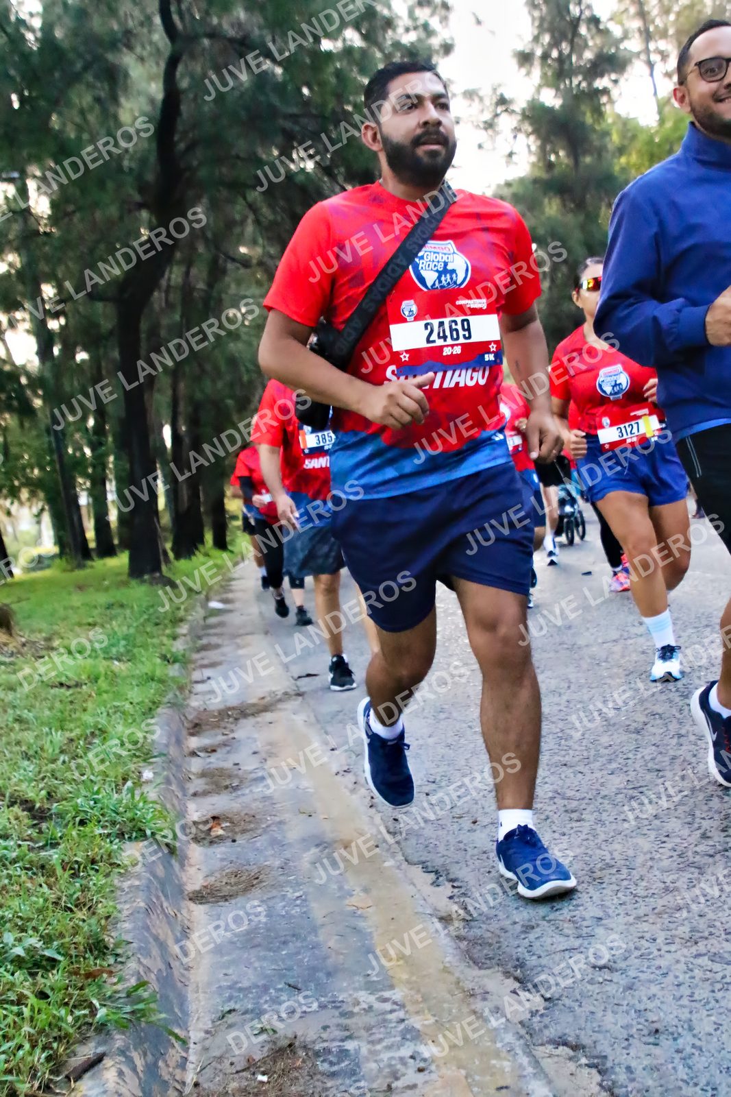 Foto de la CARRERA BIMBO GLOBAL RACE GUADALAJARA en Centro Comercial Andares, Blvd. Puerta de Hierro 4965, Zapopan a las 07:02 · dorsal 2469, 3127, 385