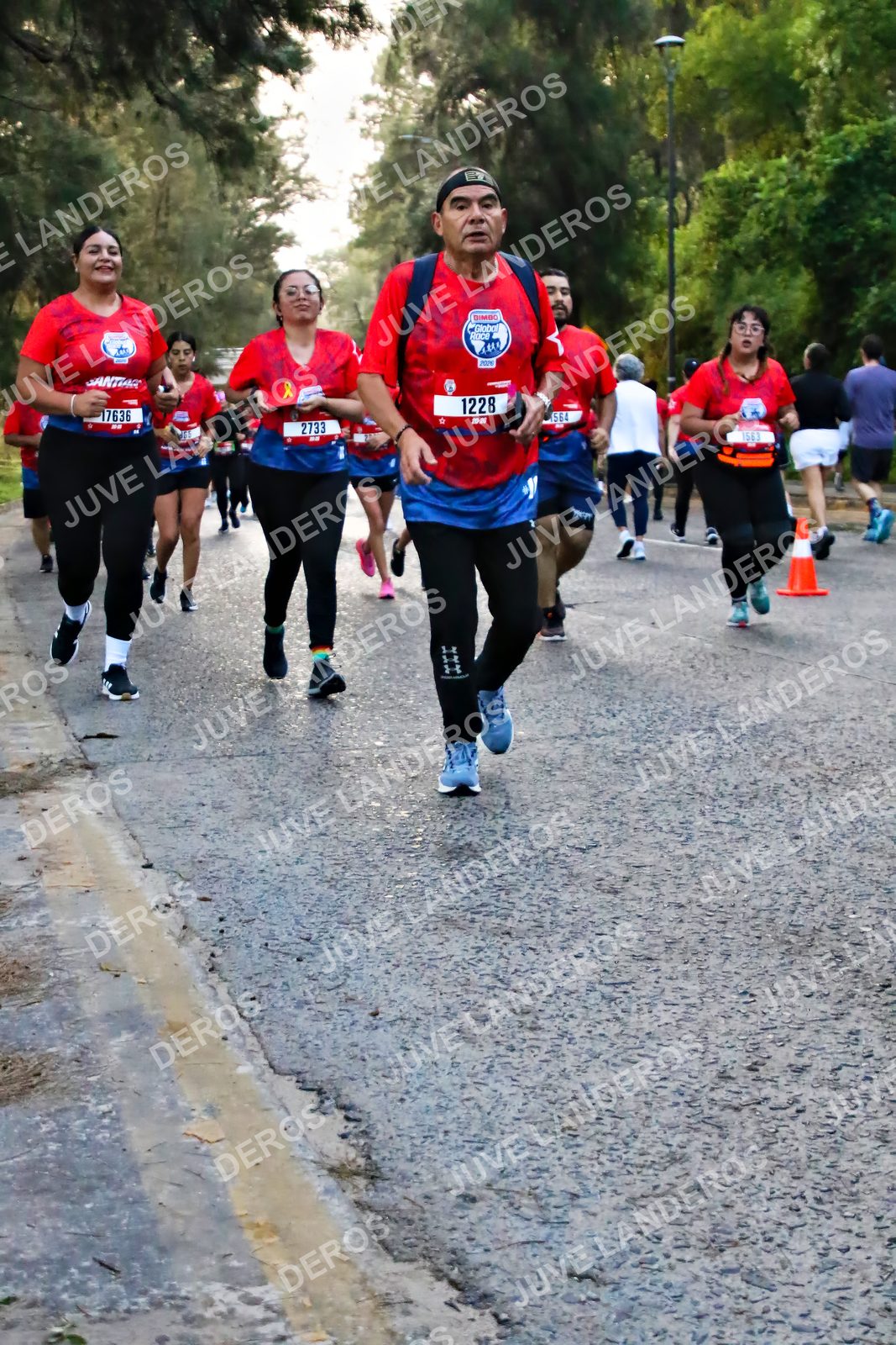 Foto de la CARRERA BIMBO GLOBAL RACE GUADALAJARA en Centro Comercial Andares, Blvd. Puerta de Hierro 4965, Zapopan a las 07:03 · dorsal 17636, 1228, 2733, 564