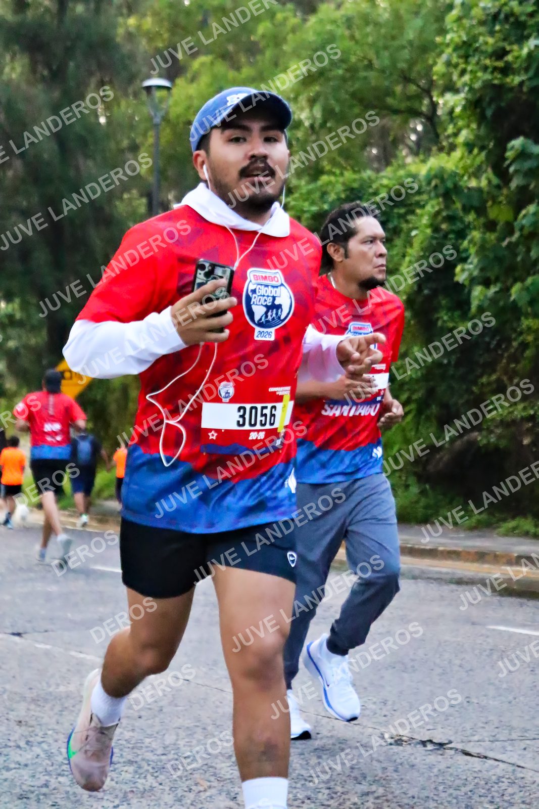 Foto de la CARRERA BIMBO GLOBAL RACE GUADALAJARA en Centro Comercial Andares, Blvd. Puerta de Hierro 4965, Zapopan a las 04:57 · dorsal 3056