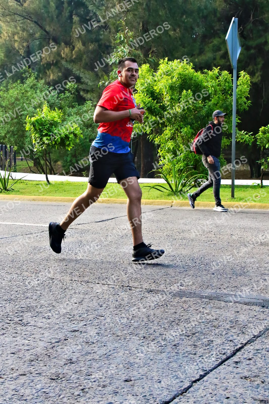 Foto de la CARRERA BIMBO GLOBAL RACE GUADALAJARA en Centro Comercial Andares, Blvd. Puerta de Hierro 4965, Zapopan a las 07:46