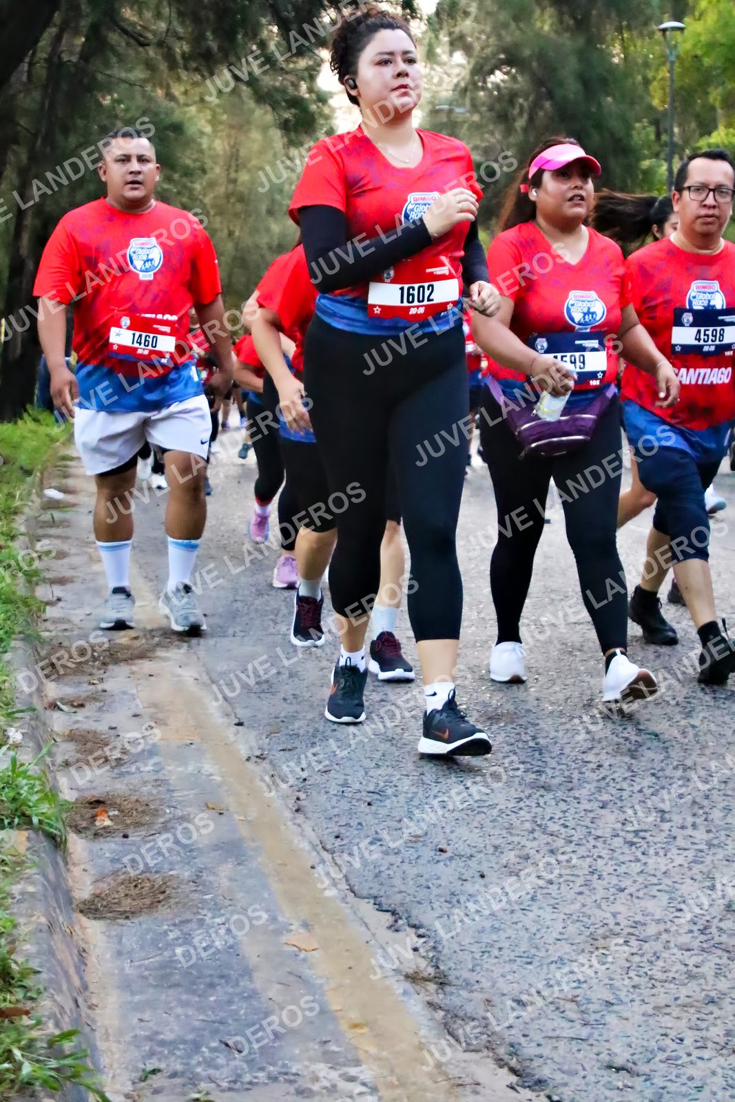 Foto de la CARRERA BIMBO GLOBAL RACE GUADALAJARA en Centro Comercial Andares, Blvd. Puerta de Hierro 4965, Zapopan a las 07:01 · dorsal 4598, 1602, 1460, 99