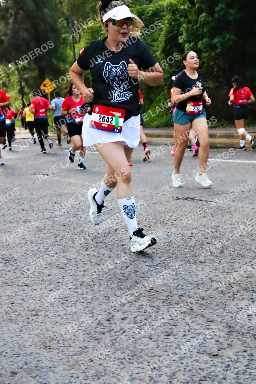 Foto de la CARRERA BIMBO GLOBAL RACE GUADALAJARA en Centro Comercial Andares, Blvd. Puerta de Hierro 4965, Zapopan a las 04:59 · dorsal 2642, 2155