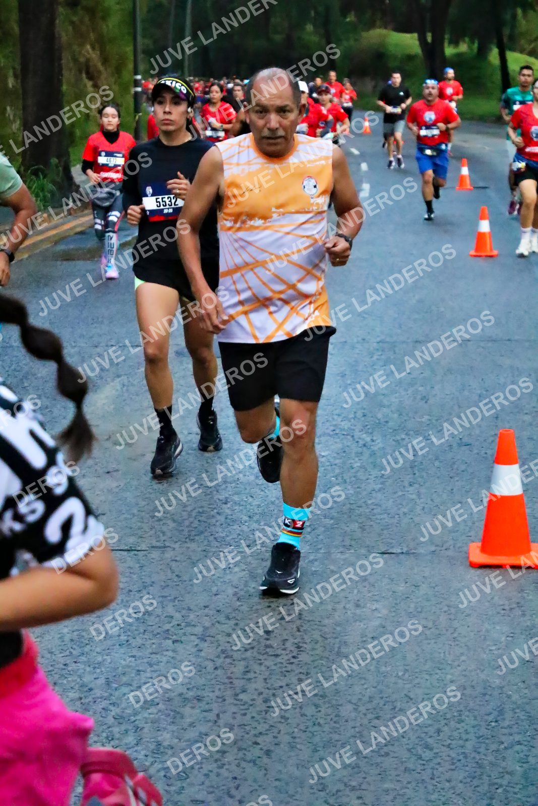 Foto de la CARRERA BIMBO GLOBAL RACE GUADALAJARA en Centro Comercial Andares, Blvd. Puerta de Hierro 4965, Zapopan a las 06:40 · dorsal 5532, 4672