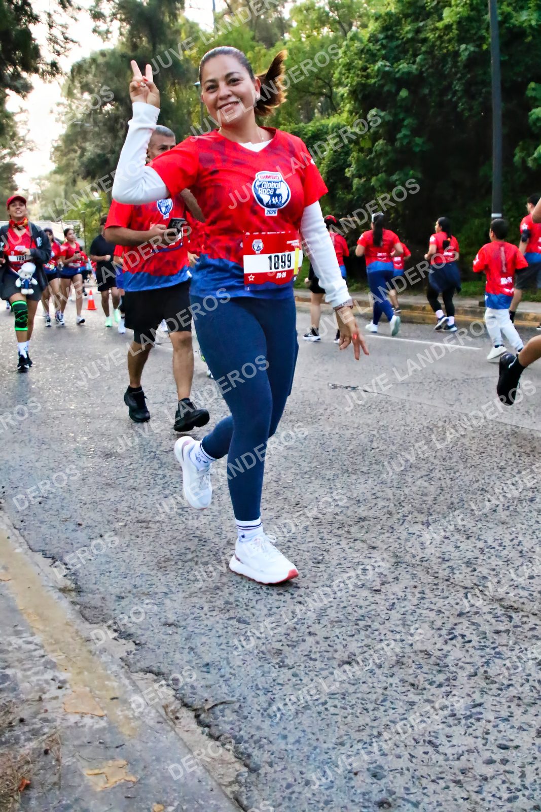 Foto de la CARRERA BIMBO GLOBAL RACE GUADALAJARA en Centro Comercial Andares, Blvd. Puerta de Hierro 4965, Zapopan a las 07:01 · dorsal 1899