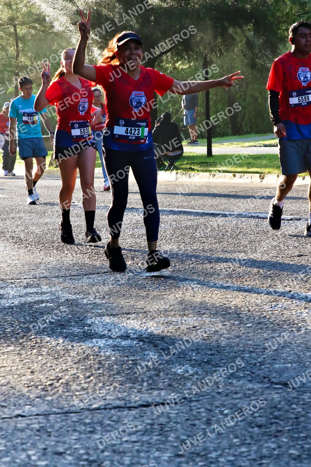 Foto de la CARRERA BIMBO GLOBAL RACE GUADALAJARA en Centro Comercial Andares, Blvd. Puerta de Hierro 4965, Zapopan a las 07:30 · dorsal 4423, 5599, 5035, 444