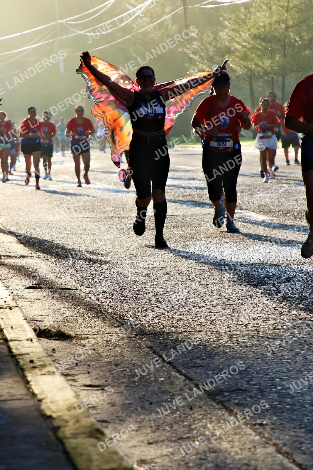 Foto de la CARRERA BIMBO GLOBAL RACE GUADALAJARA en Centro Comercial Andares, Blvd. Puerta de Hierro 4965, Zapopan a las 07:26 · dorsal 5175, 3924