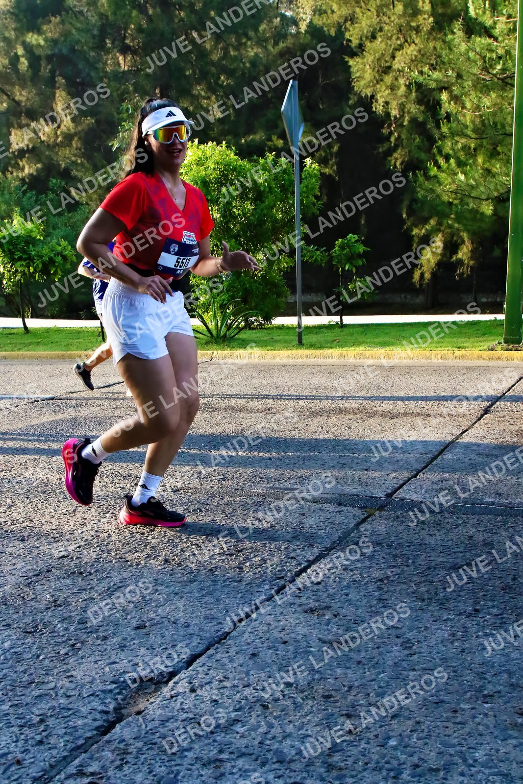 Foto de la CARRERA BIMBO GLOBAL RACE GUADALAJARA en Centro Comercial Andares, Blvd. Puerta de Hierro 4965, Zapopan a las 07:28 · dorsal 5513
