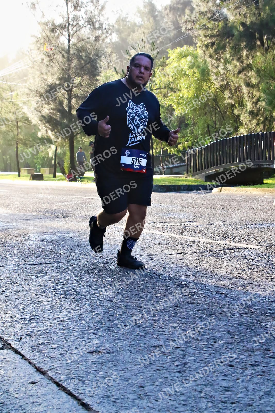 Foto de la CARRERA BIMBO GLOBAL RACE GUADALAJARA en Centro Comercial Andares, Blvd. Puerta de Hierro 4965, Zapopan a las 07:32 · dorsal 5115