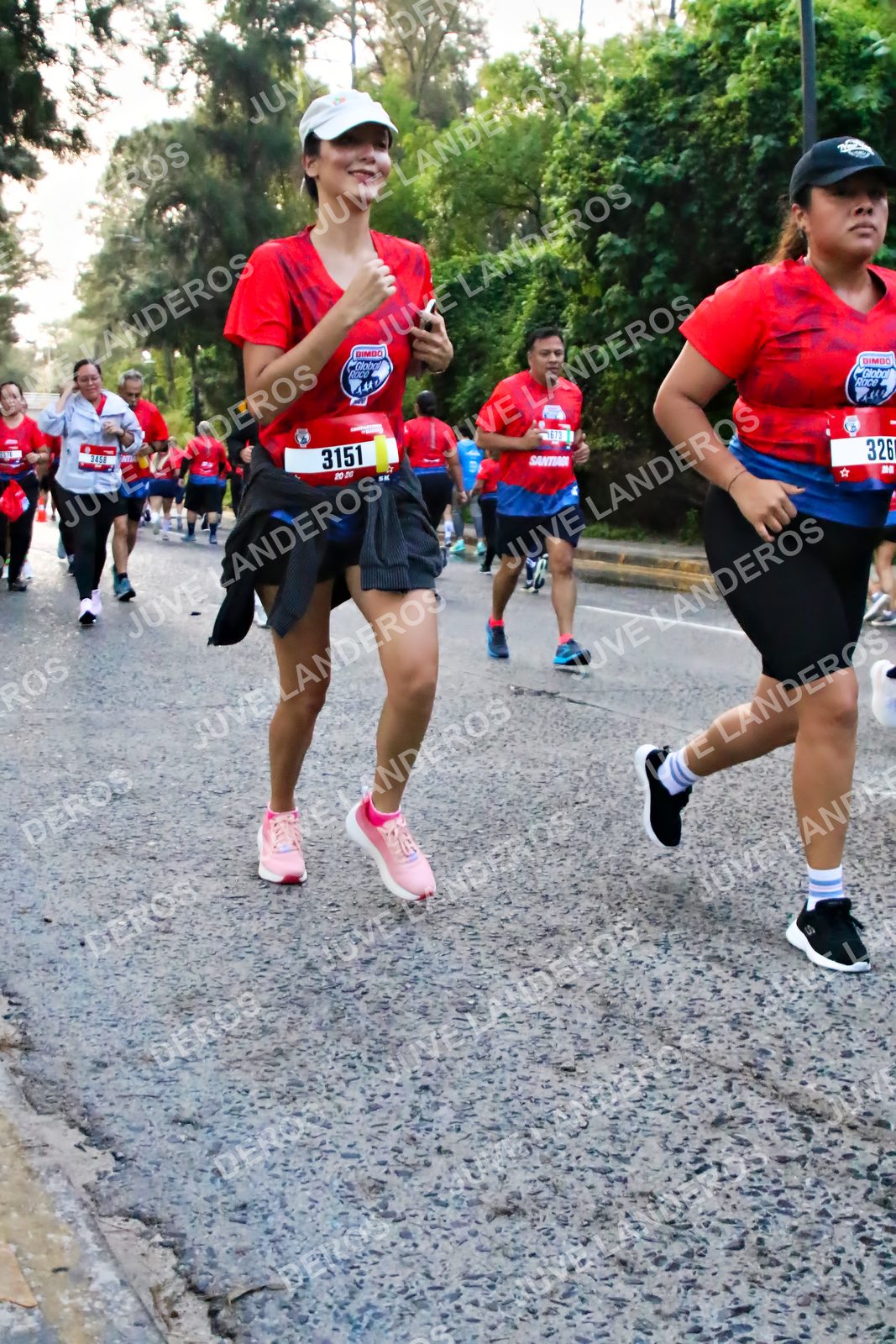 Foto de la CARRERA BIMBO GLOBAL RACE GUADALAJARA en Centro Comercial Andares, Blvd. Puerta de Hierro 4965, Zapopan a las 07:01 · dorsal 326, 3151