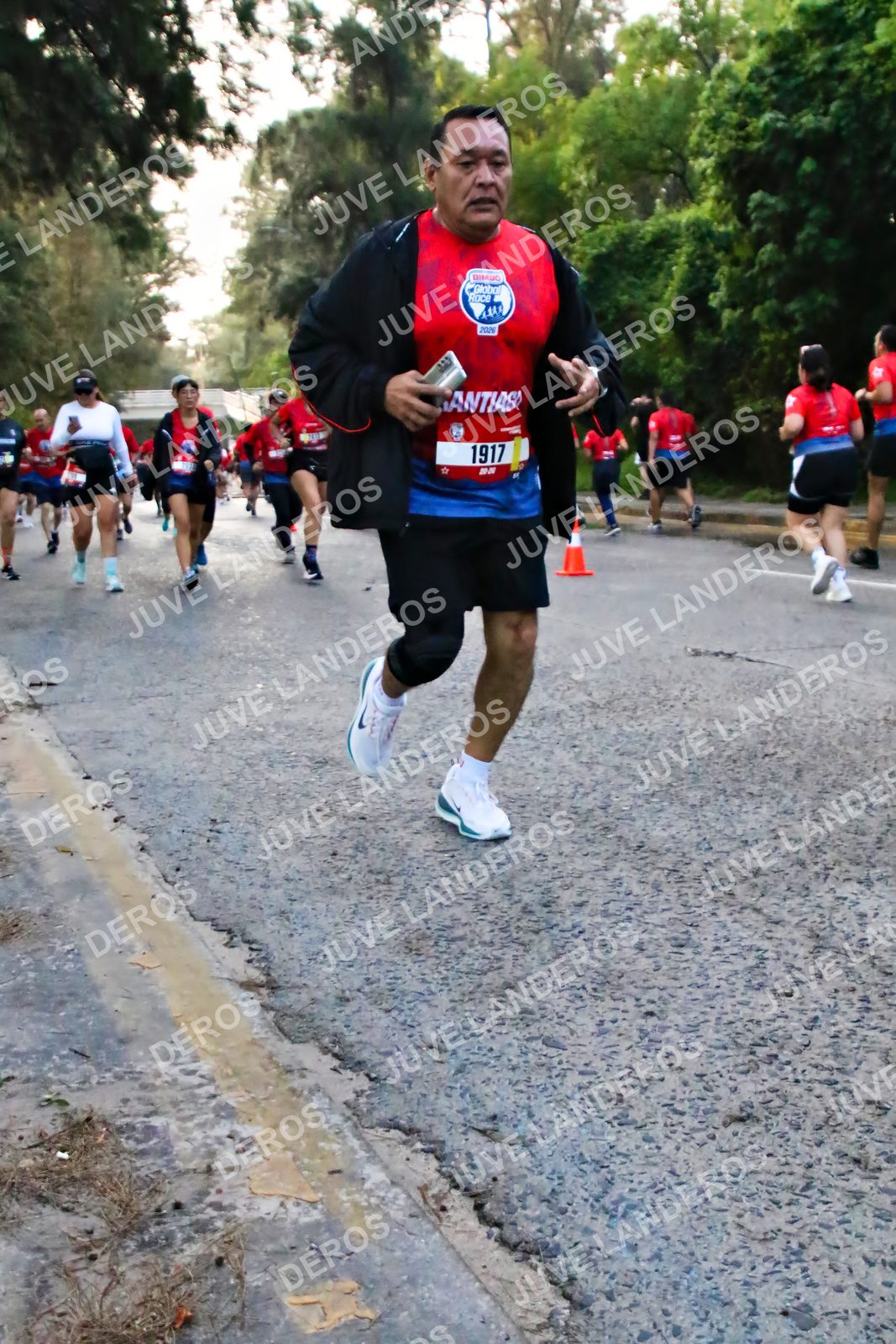 Foto de la CARRERA BIMBO GLOBAL RACE GUADALAJARA en Centro Comercial Andares, Blvd. Puerta de Hierro 4965, Zapopan a las 06:55 · dorsal 1917