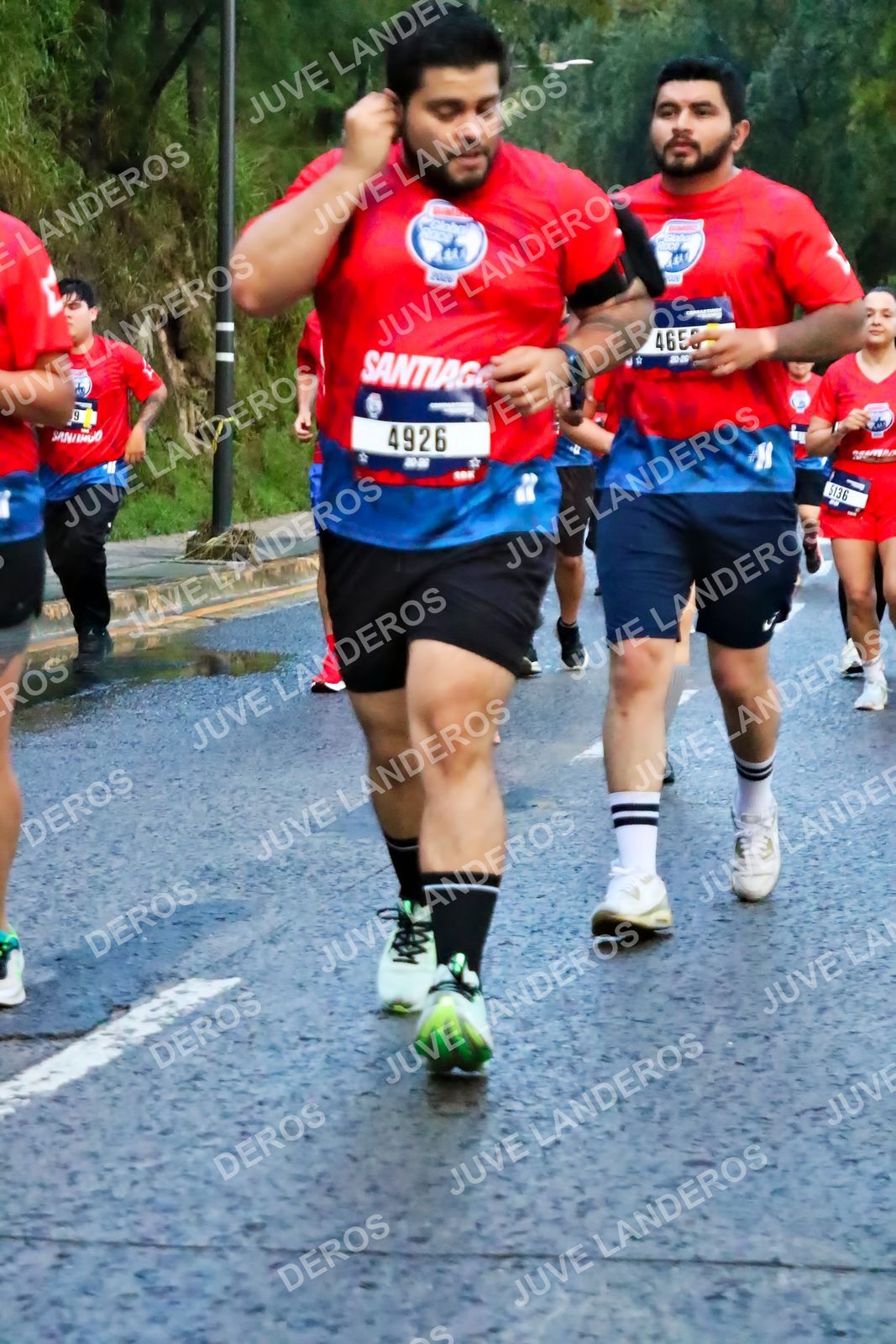 Foto de la CARRERA BIMBO GLOBAL RACE GUADALAJARA en Centro Comercial Andares, Blvd. Puerta de Hierro 4965, Zapopan a las 04:51 · dorsal 4926, 5136