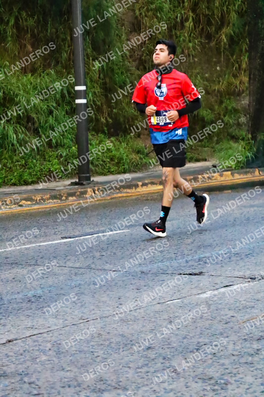 Foto de la CARRERA BIMBO GLOBAL RACE GUADALAJARA en Centro Comercial Andares, Blvd. Puerta de Hierro 4965, Zapopan a las 04:54 · dorsal 4809