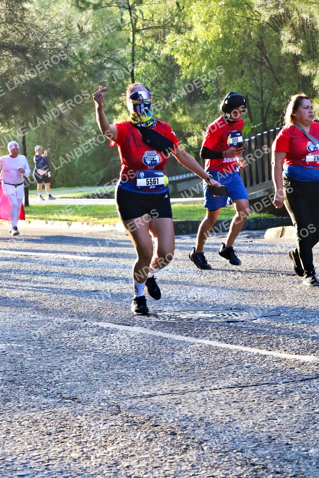 Foto de la CARRERA BIMBO GLOBAL RACE GUADALAJARA en Centro Comercial Andares, Blvd. Puerta de Hierro 4965, Zapopan a las 07:25 · dorsal 5561, 28, 3840